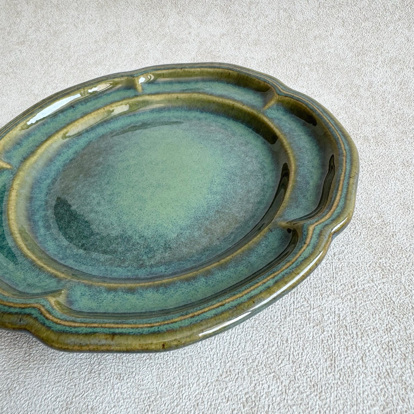 THE SHALLOW DESSERT PLATE
