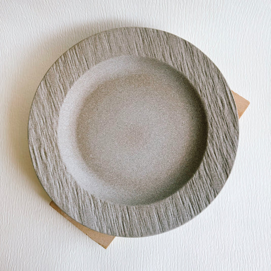 THE DINNER PLATE