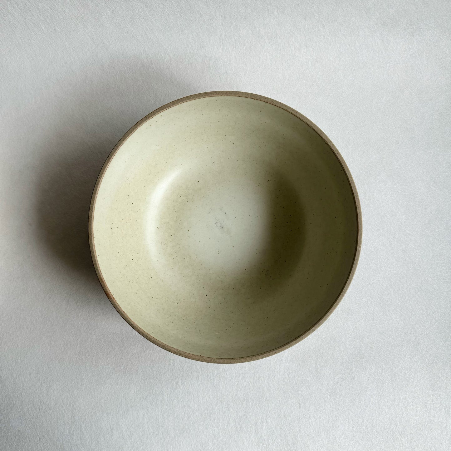 THE TWO-TONE DEEP BOWL