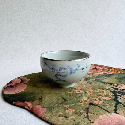 THE PLUM BLOSSOM TEACUP