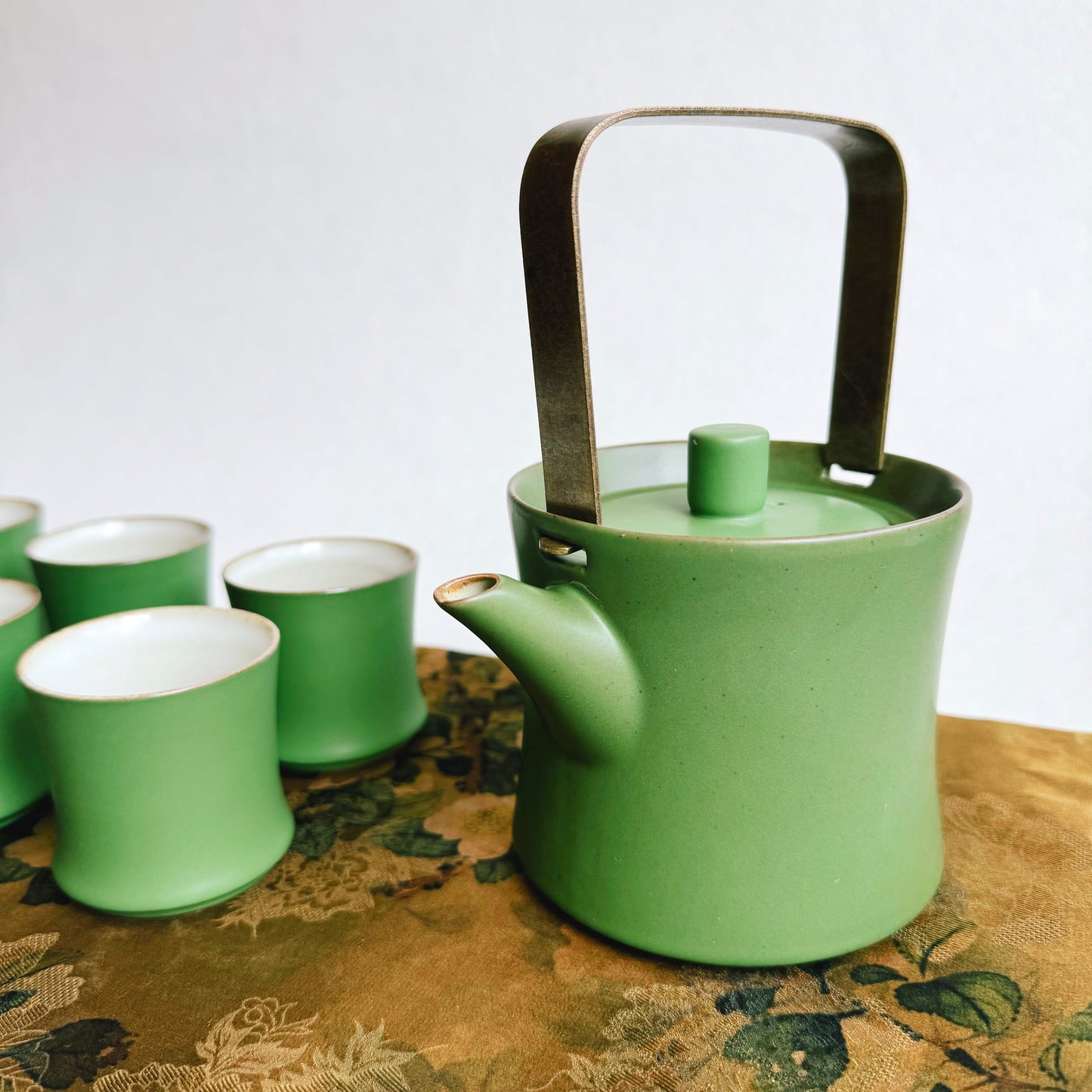 THE BAMBOO GREEN TEA SET